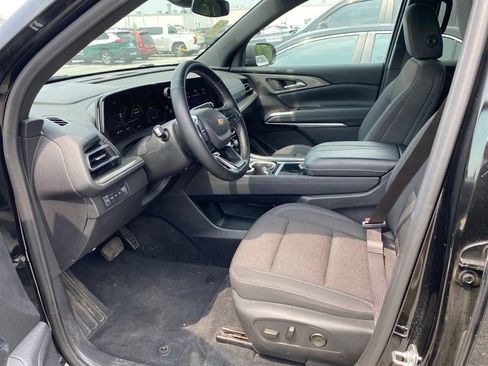Used 2024 Chevrolet Traverse LT AWD/4WD image 5
