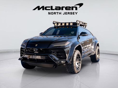 Used 2022 Lamborghini Urus AWD/4WD image 1
