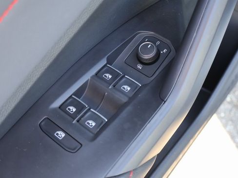 Certified 2025 Volkswagen Jetta GLI Autobahn image 10