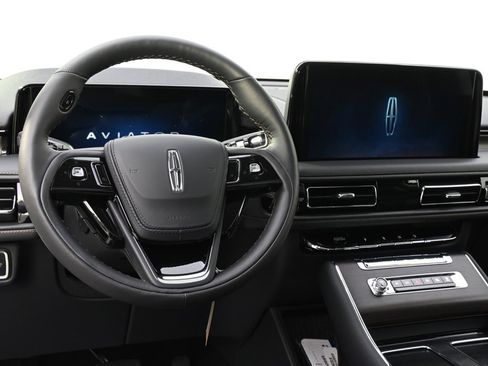 New 2026 Lincoln Aviator Reserve image 12