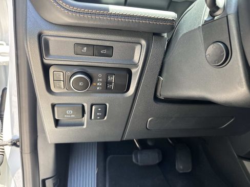 Used 2023 Ford Expedition Platinum AWD/4WD image 34