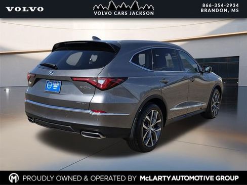 Used 2024 Acura MDX SH-AWD w/ Technology Package image 4