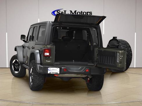 Used 2021 Jeep Wrangler Unlimited Rubicon w/ Dual Top Group AWD/4WD image 9