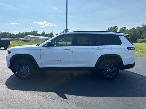 New 2026 Jeep Grand Cherokee L Limited AWD/4WD image 2