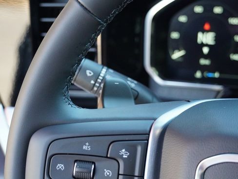 New 2026 GMC Sierra 1500 SLT image 37