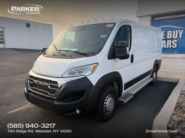 Used 2025 RAM ProMaster 2500 w/ U-Haul Equipment Group FWD image 1