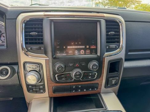 Used 2015 RAM 1500 Laramie w/ Convenience Group AWD/4WD image 13
