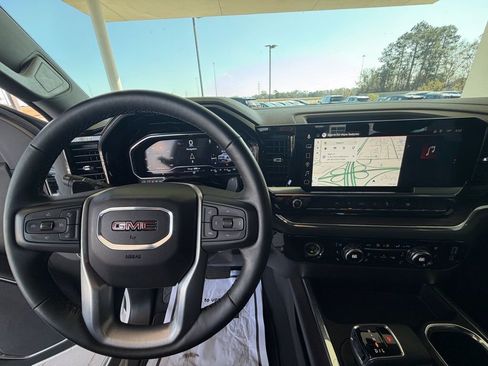 Used 2023 GMC Sierra 1500 SLT w/ SLT Premium Package image 30