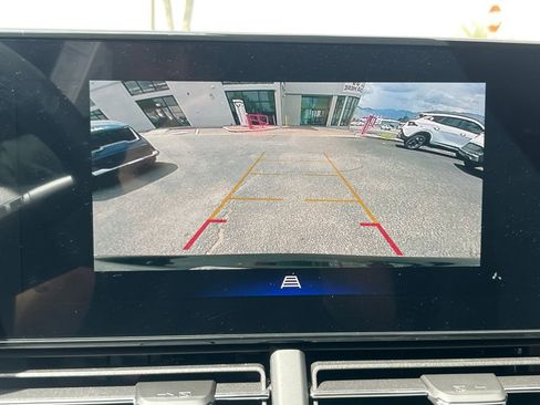 Used 2026 Chevrolet Trax LT w/ Driver Confidence Package image 25