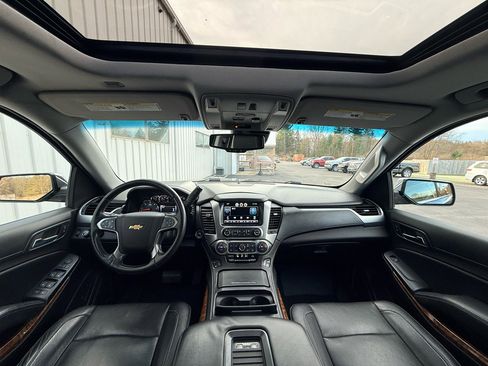 Used 2015 Chevrolet Suburban LTZ image 11