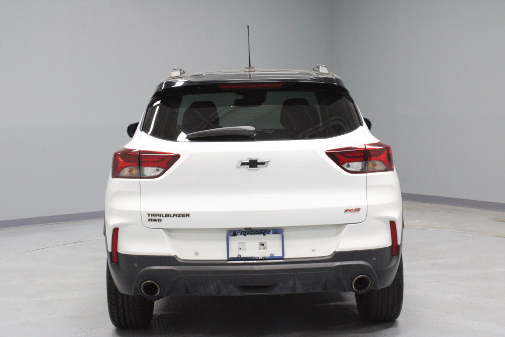 Used 2021 Chevrolet TrailBlazer RS w/ Sun and Liftgate Package AWD/4WD image 10