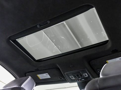 Used 2024 GMC Sierra 2500 AT4X image 20