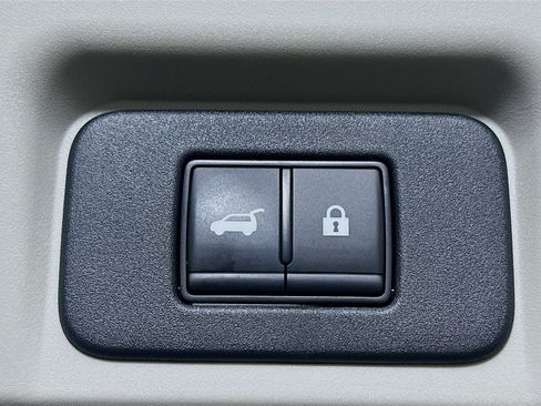 Used 2024 Nissan Ariya FWD image 31