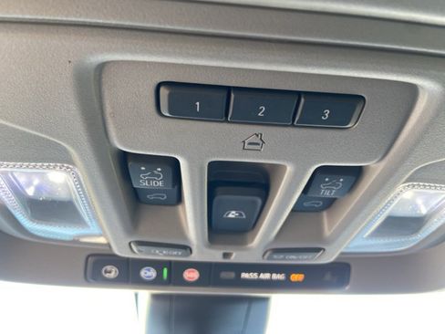Used 2022 GMC Sierra 1500 Denali w/ Driver Alert Package II AWD/4WD image 47