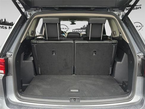 Used 2025 Volkswagen Atlas SE AWD/4WD image 33