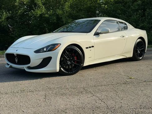 Used 2013 Maserati GranTurismo Coupe RWD image 2