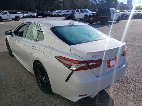 Used 2024 Toyota Camry XSE image 5