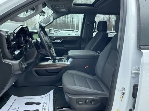 Used 2024 Chevrolet Silverado 1500 LT Trail Boss w/ Convenience Package II image 20