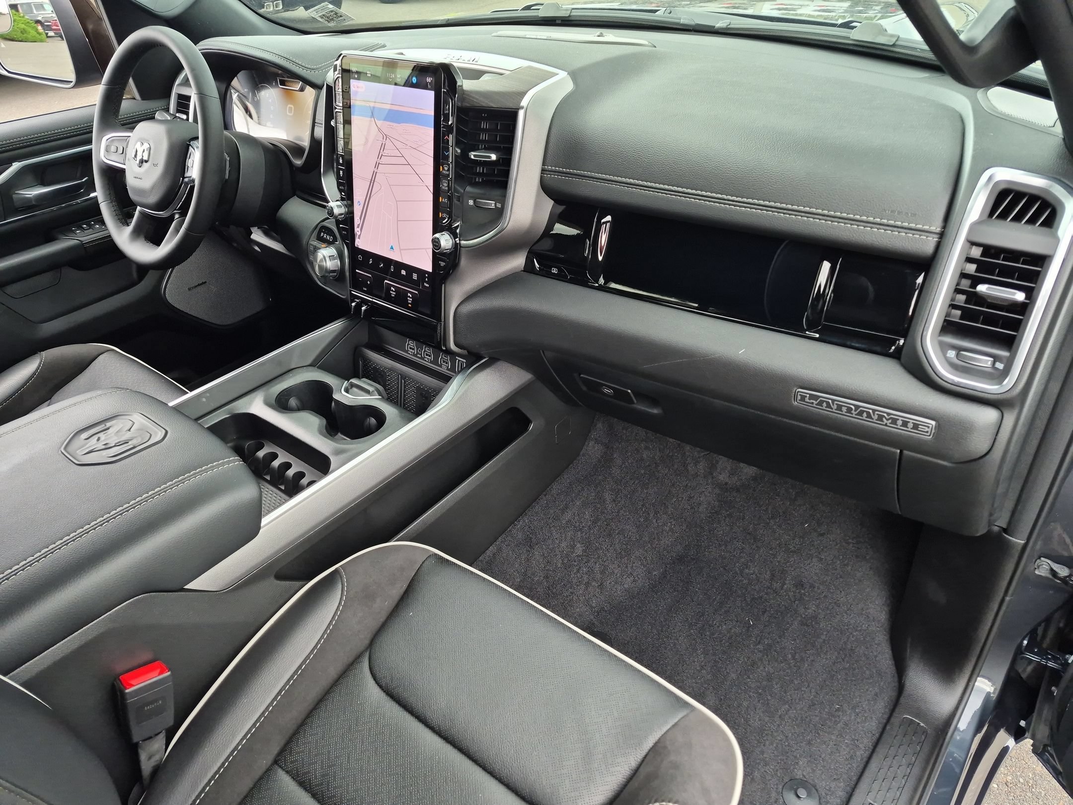 Used 2026 RAM 1500 Laramie AWD/4WD image 29