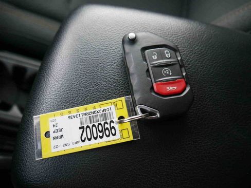 Used 2024 Jeep Wrangler Unlimited Sport AWD/4WD image 21
