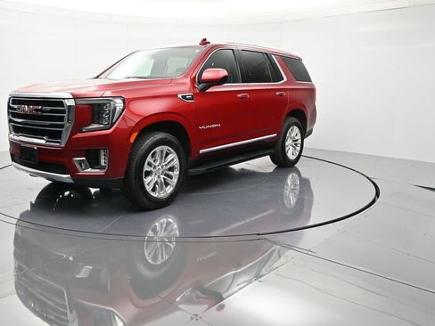 Certified 2024 GMC Yukon SLT image 1