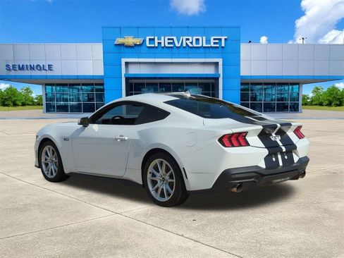 Used 2024 Ford Mustang GT Premium RWD image 3