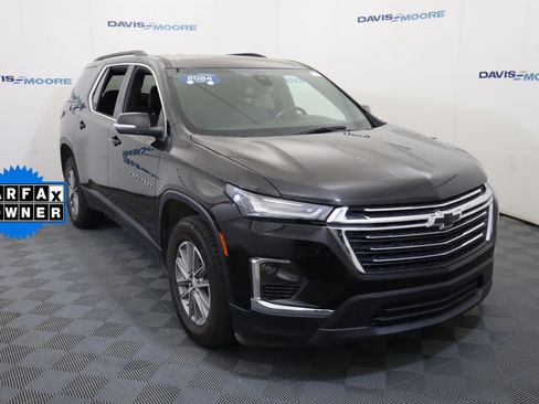 Used 2024 Chevrolet Traverse LT FWD image 3