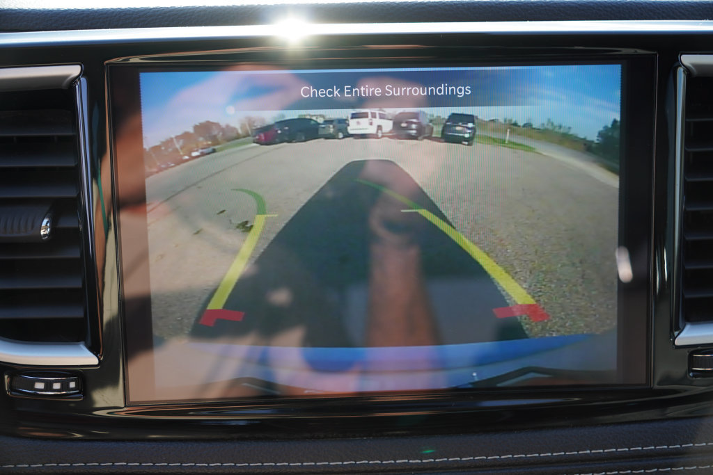 Used 2024 Chrysler Pacifica Limited FWD image 39