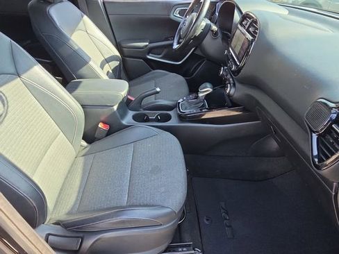 Used 2020 Kia Soul EX w/ Option Group 015 FWD image 17