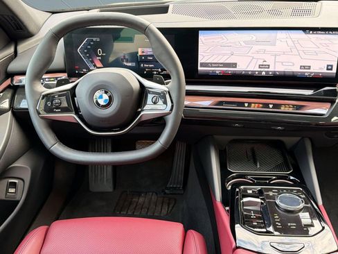 Certified 2026 BMW 540i xDrive image 29