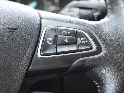 Used 2018 Ford Escape SE w/ SE Sport Appearance Package AWD/4WD image 17