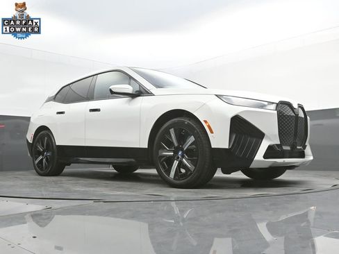 Certified 2024 BMW iX xDrive50 w/ Premium Package AWD/4WD image 47