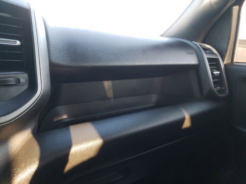 Used 2024 RAM 2500 Tradesman w/ Chrome Appearance Group image 28