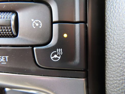 Used 2022 Chevrolet Tahoe Premier AWD/4WD image 10