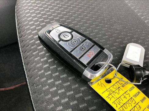Certified 2023 Ford Escape ST-Line Select w/ Tech Pack #2 AWD/4WD image 11