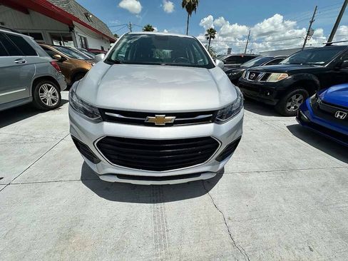 Used 2018 Chevrolet Trax LS FWD image 1