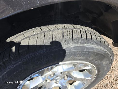 Used 2017 RAM 1500 Laramie w/ Convenience Group image 3