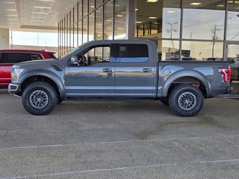 Used 2020 Ford F150 Raptor w/ Equipment Group 802A Luxury image 2