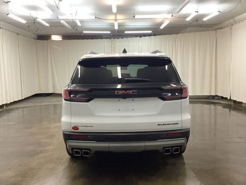Used 2025 GMC Acadia Elevation FWD image 7