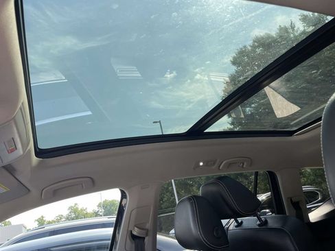 Used 2022 Volkswagen Atlas SE w/ Panoramic Sunroof Package AWD/4WD image 26