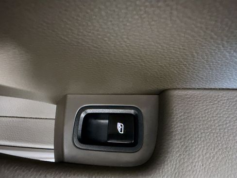 Used 2020 Porsche Panamera 4 image 30