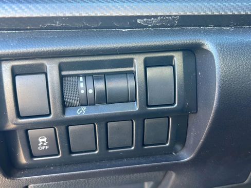 Used 2019 Subaru Impreza 2.0i Sport image 16