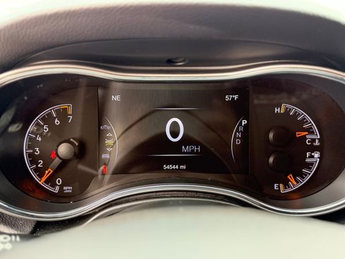 Used 2021 Jeep Grand Cherokee Limited image 18