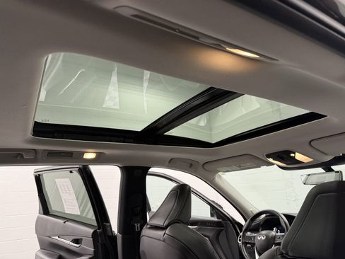 Used 2022 INFINITI QX60 Sensory image 35