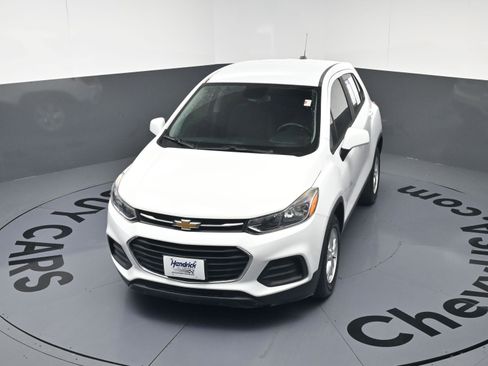 Certified 2020 Chevrolet Trax LS image 29