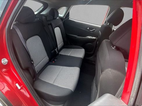 Used 2018 Hyundai Kona SE FWD image 29