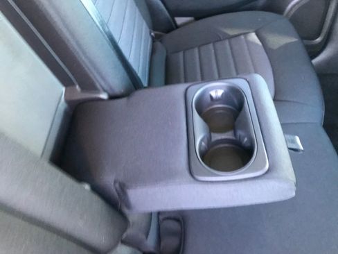 Used 2018 Ford Edge SE image 51