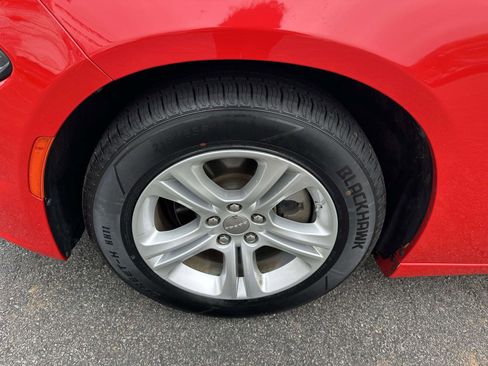 Used 2023 Dodge Charger SXT image 6