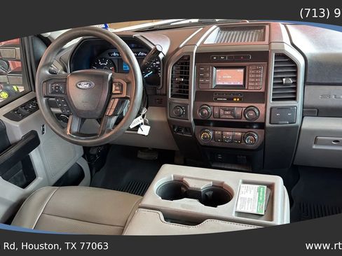 Used 2019 Ford F250 XL w/ Power Equipment Group AWD/4WD image 32