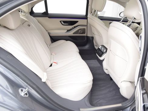 Used 2022 Mercedes-Benz S 500 4MATIC image 19